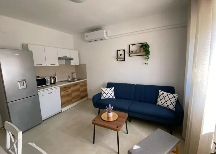 Jozephine 1 By Guide Apartman